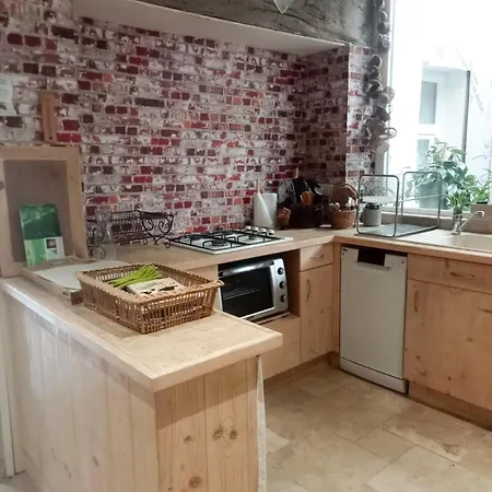 Au Rez-de-chaussee Lägenhet Souillac