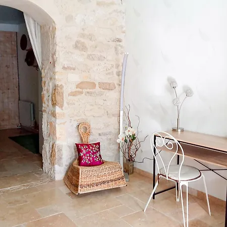 Au Rez-de-chaussee 수일락